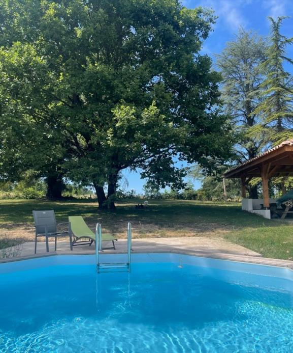 Domaine Des Peyries - Chambres Et Table D'Hotes Saint-Barthelemy-d'Agenais Bagian luar foto