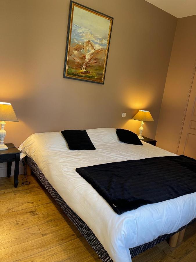 Domaine Des Peyries - Chambres Et Table D'Hotes Saint-Barthelemy-d'Agenais Bagian luar foto