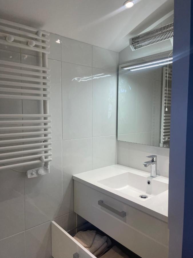 Domaine Des Peyries - Chambres Et Table D'Hotes Saint-Barthelemy-d'Agenais Bagian luar foto
